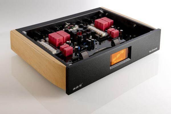 Van Den Hul The Emerald Balanced Preamplifier