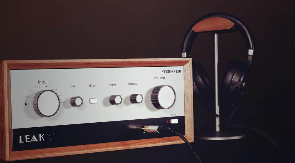 LEAK Stereo 130 Integrated Amplifier - Walnut