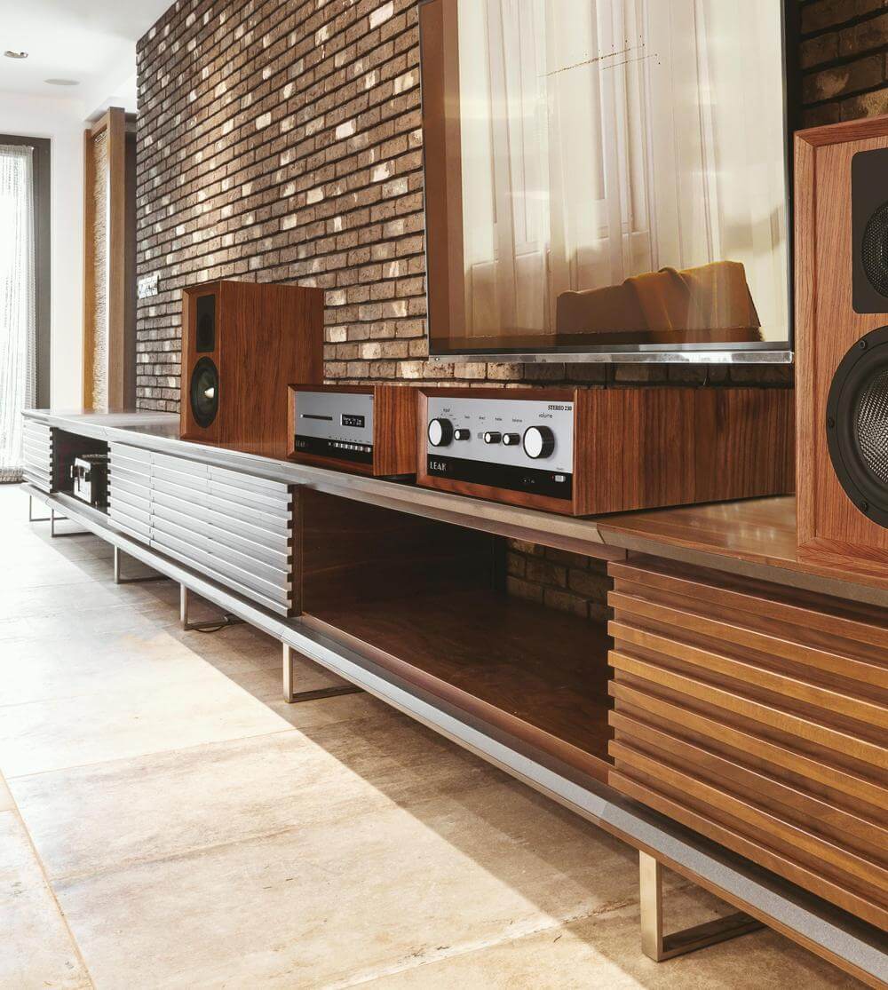 LEAK Stereo 230 Integrated Amplifier - Walnut
