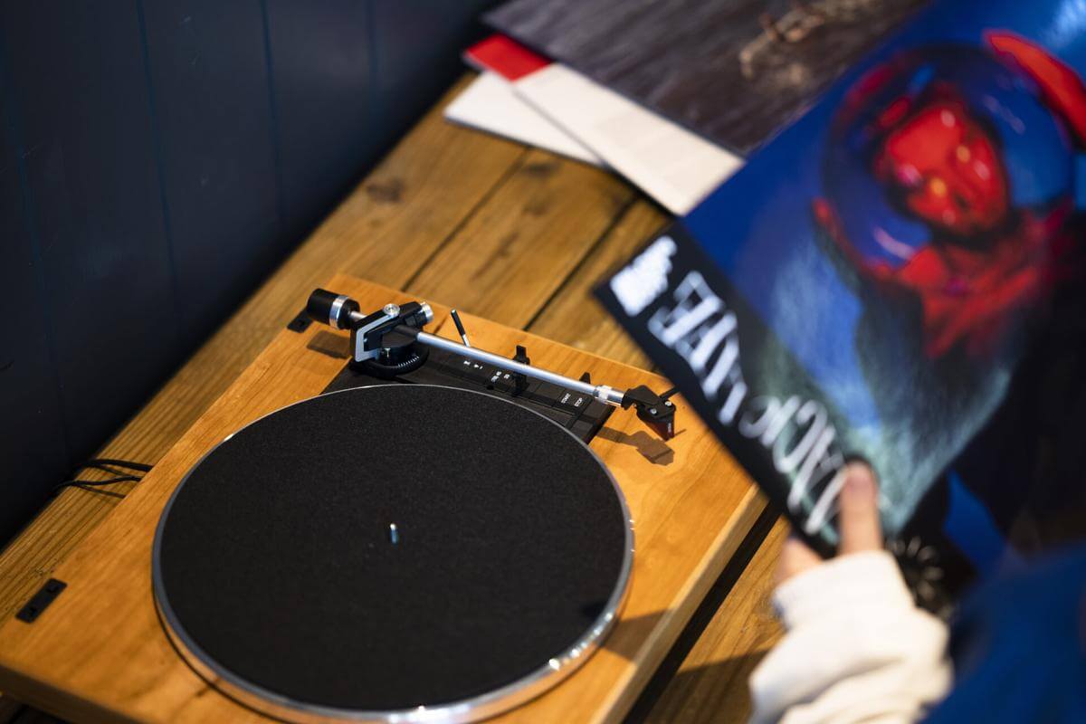 Rekkord Audio F400 Advanced Automatic Sub-Chassis Turntable