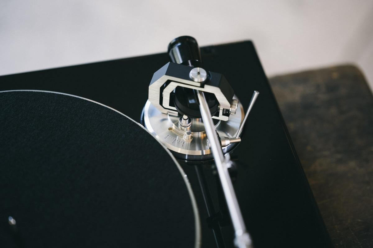 Rekkord Audio M600 High End Manual Sub-Chassis Turntable