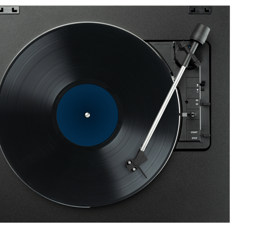 Rekkord Audio F110 Automatic Entry Level Sub-Chassis Turntable