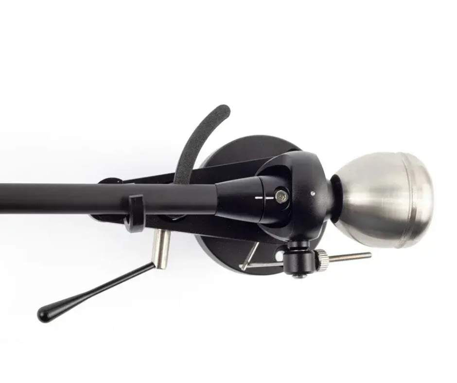 Tonearm Geometry: Effective Length, Overhang, Offset Angle