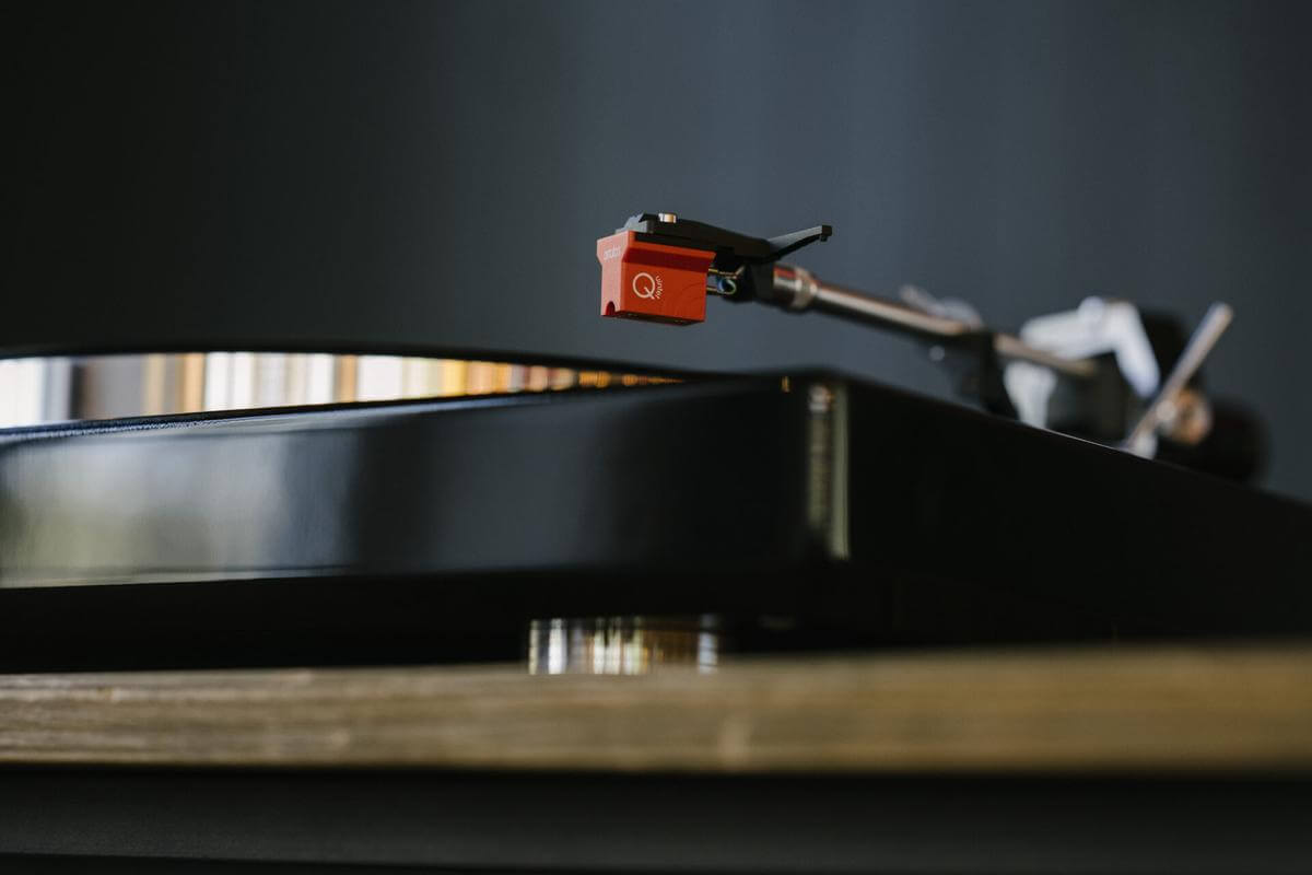 Rekkord Audio M600 High End Manual Sub-Chassis Turntable