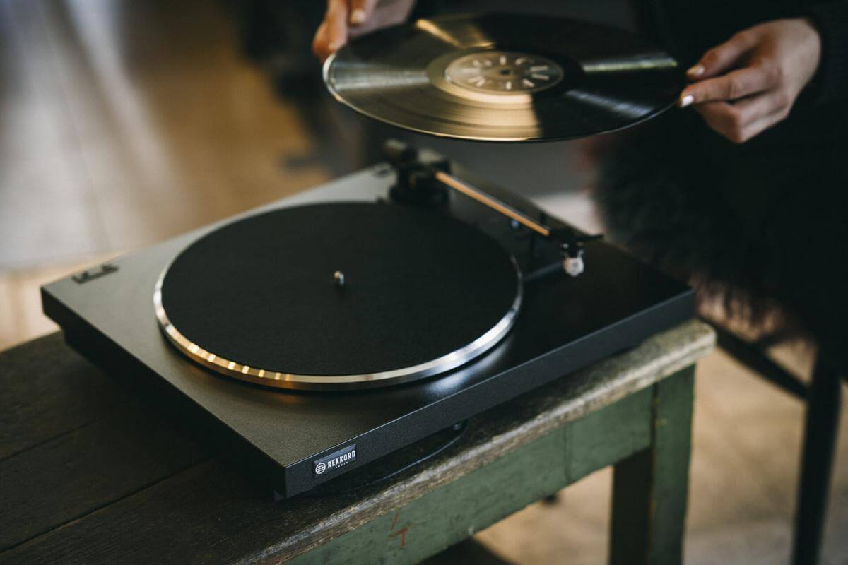 Rekkord Audio F100 Automatic Entry Level Turntable