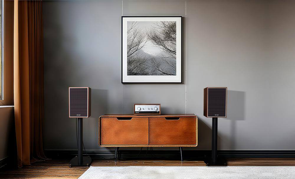 LEAK Sandwich 100 Loudspeaker - Walnut