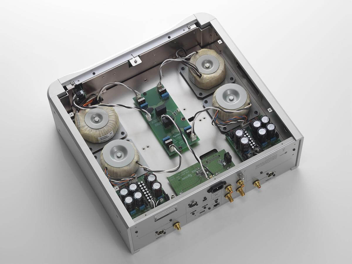 Esoteric N-01XD SE Reference 64-bit Streaming Audio Player/DAC