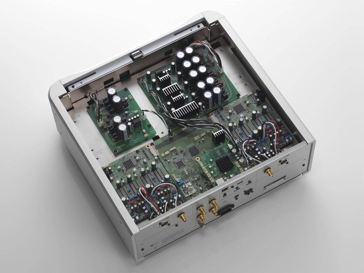 Esoteric N-01XD SE Reference 64-bit Streaming Audio Player/DAC